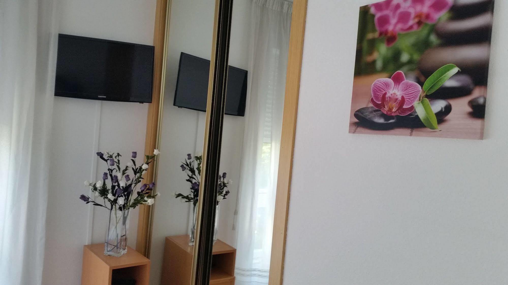 Hostal Lucus Lugo Kültér fotó